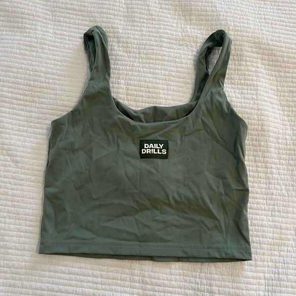 Daily Drills Women's Green Top - Picture 2 of 3